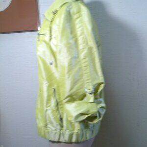 Chico’s Women’s Lime Green Lightweight Raincoat Roll Tab Sleeves Jacket XLSize 3